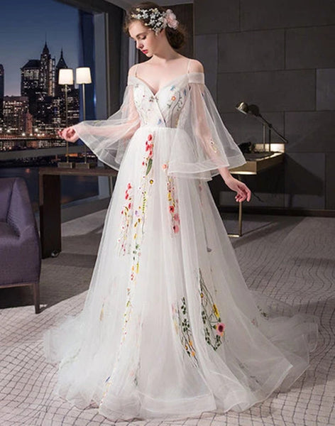 Elegant Appliques Long Wedding Dresses, Long Sleeves Wedding Dresses, 2020 Wedding Dresses